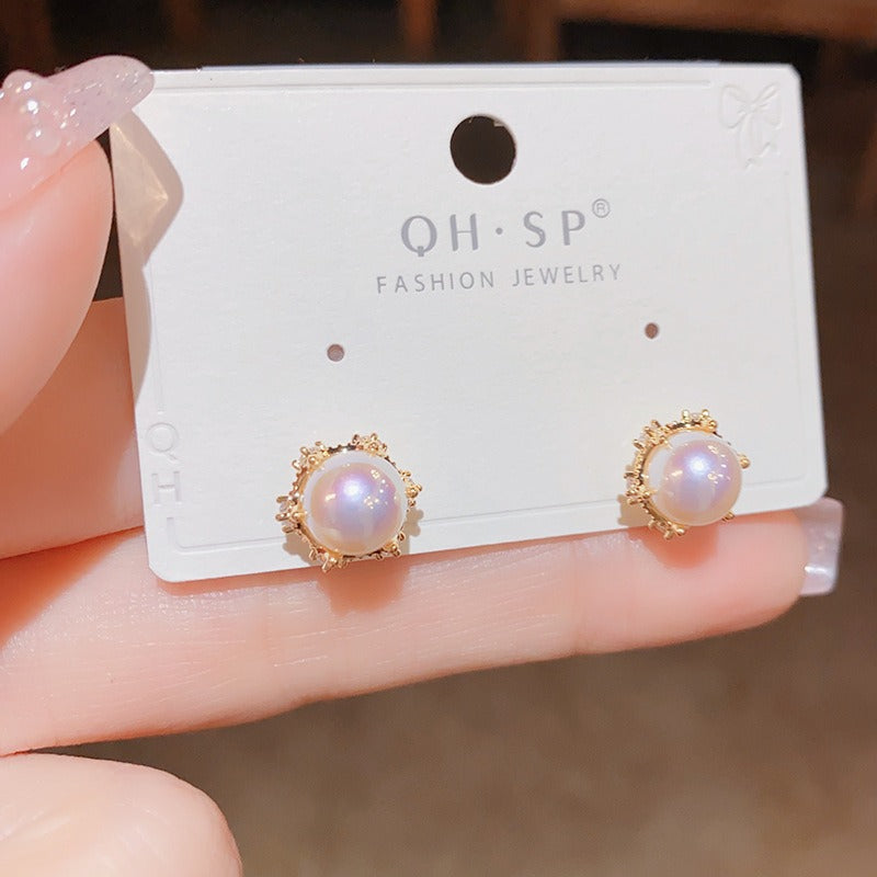 Small and exquisite retro Macbeth pearl zircon earrings