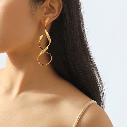 Geometric surround earrings