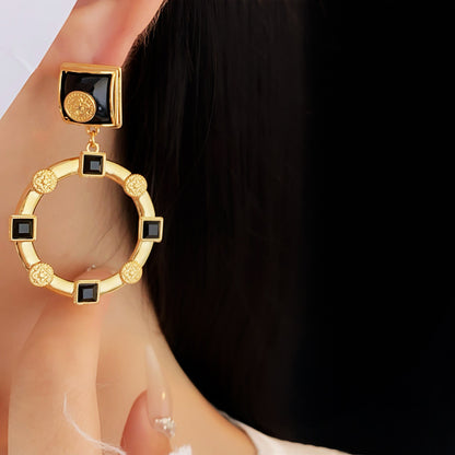 Circular earrings, fashionable retro earrings