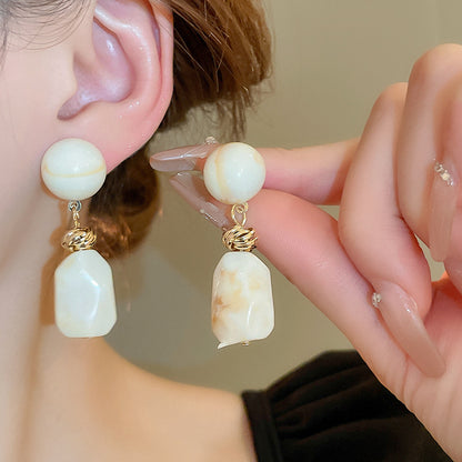 Round irregular resin earrings with simple retro design