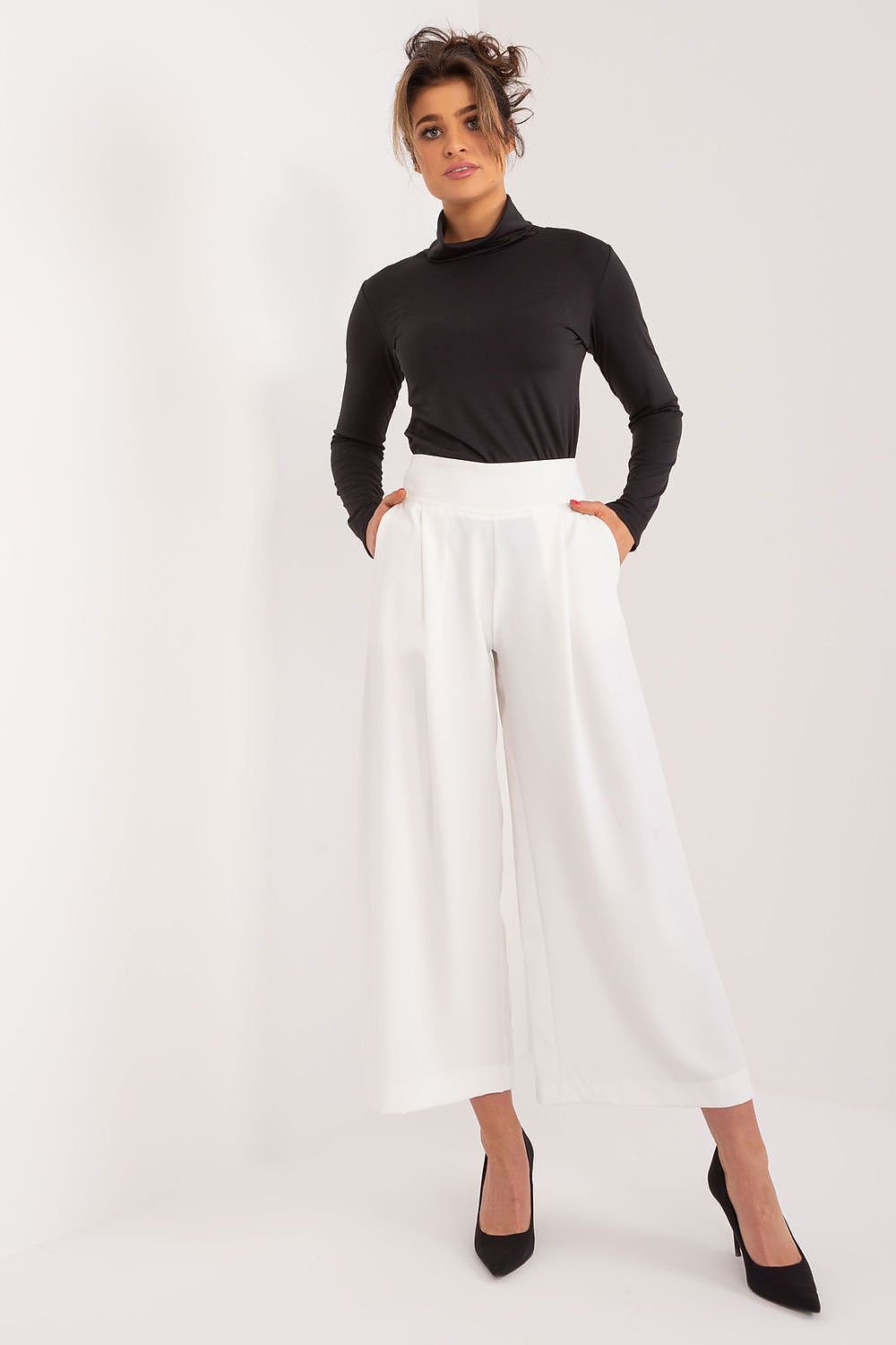 Women trousers Italy Moda