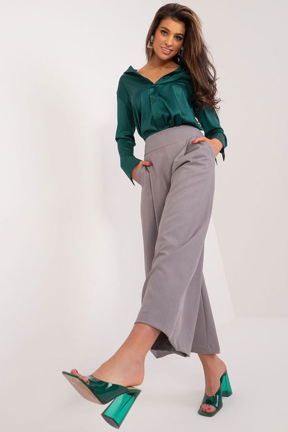 Women trousers Italy Moda