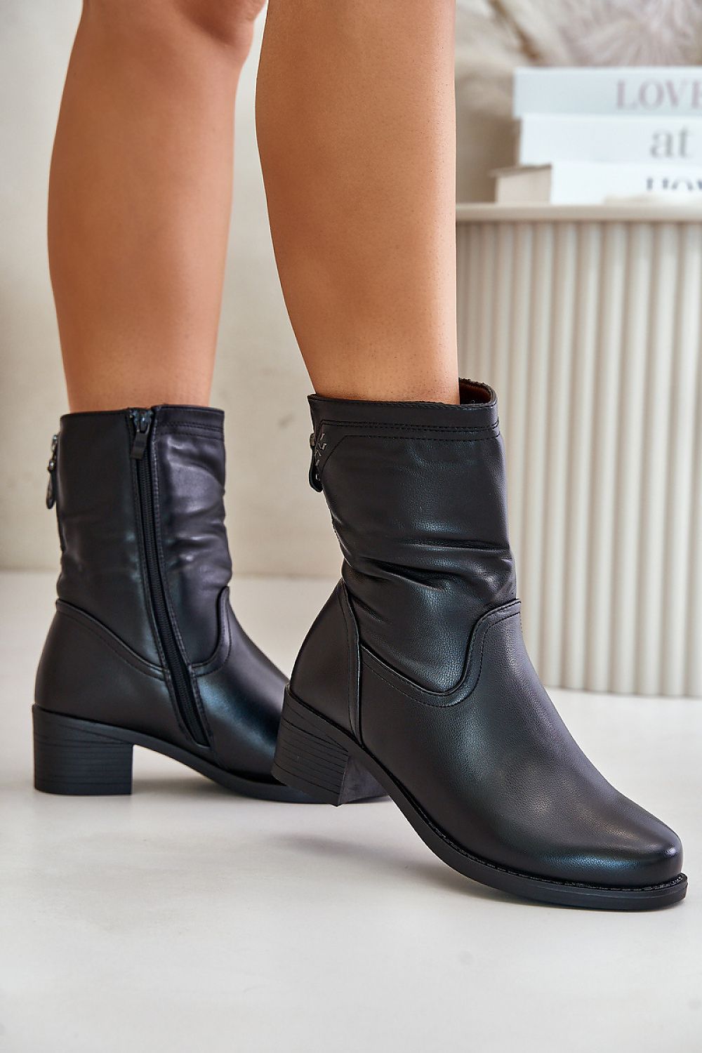 Heel boots Step in style